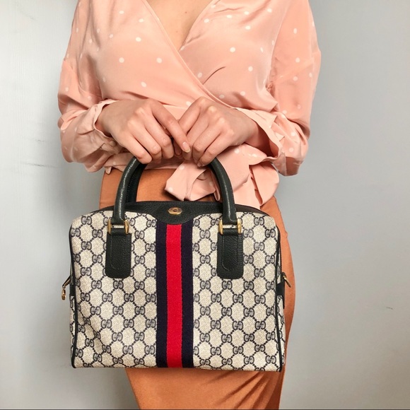 Gucci Handbags - AUTHENTIC Vintage Gucci Boston Bag -chain included